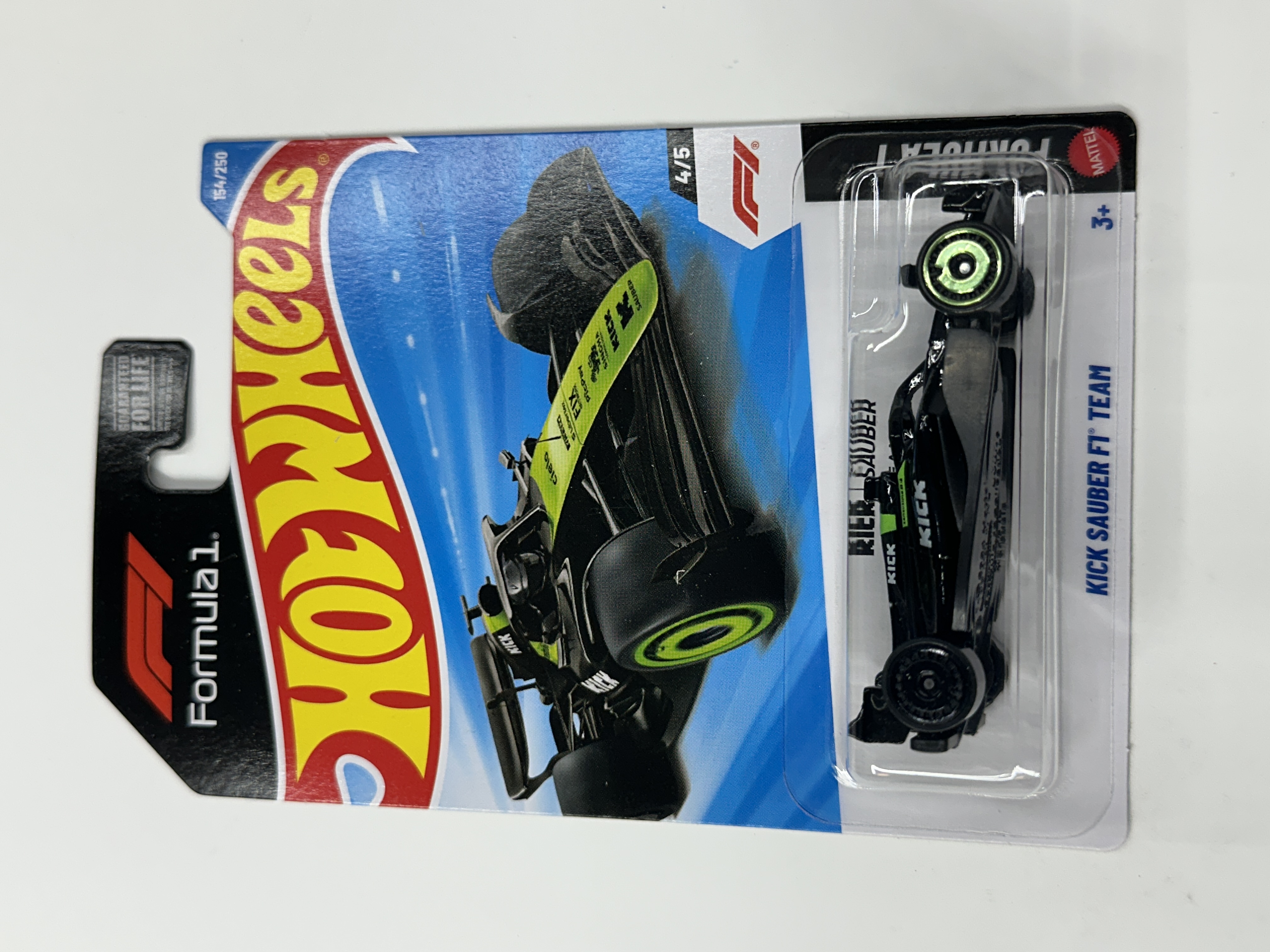 Hot Wheels Sauber Formula One Team Car — Formula 1