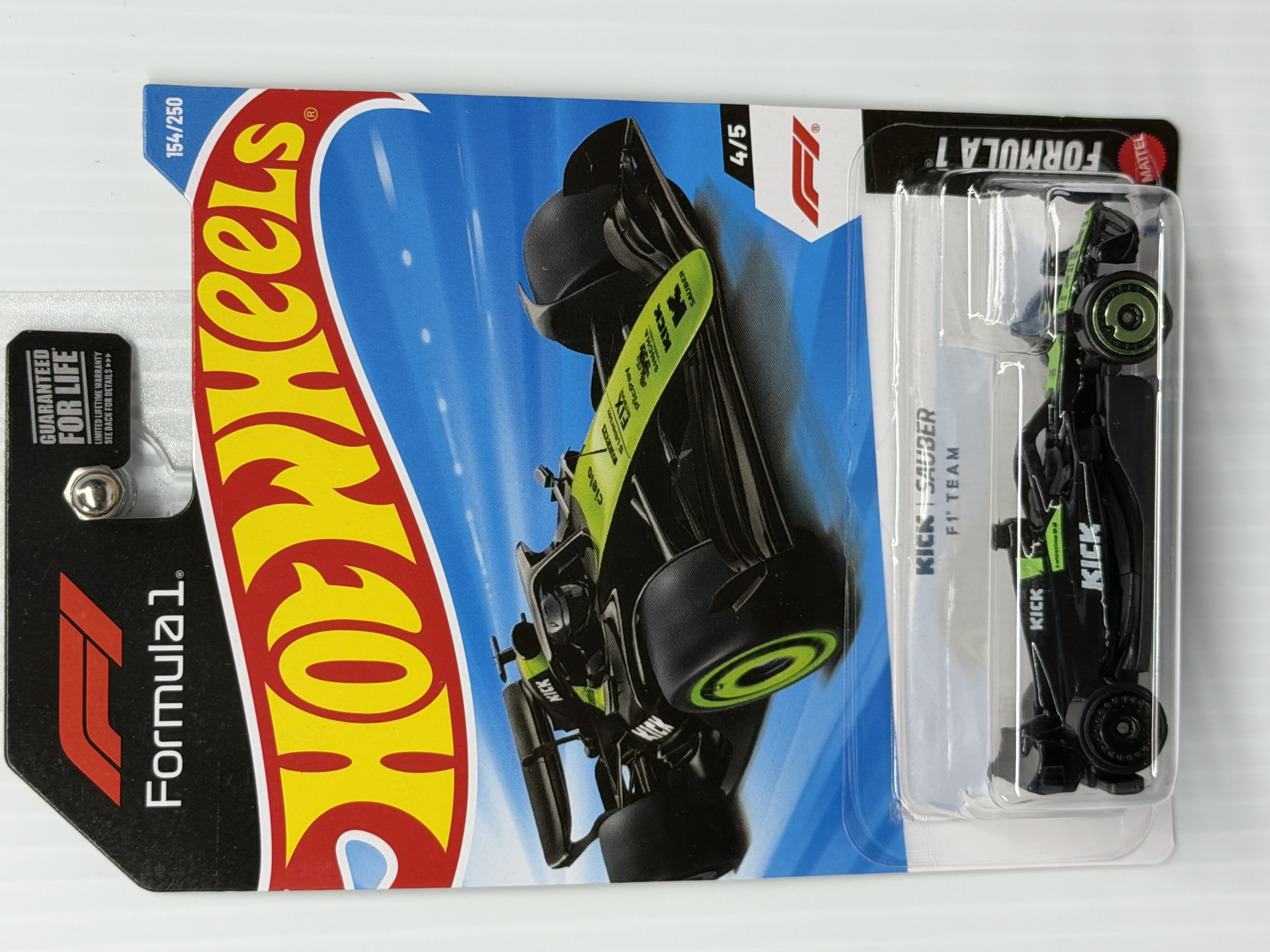Hot Wheels Sauber Formula One Team Car — Formula 1