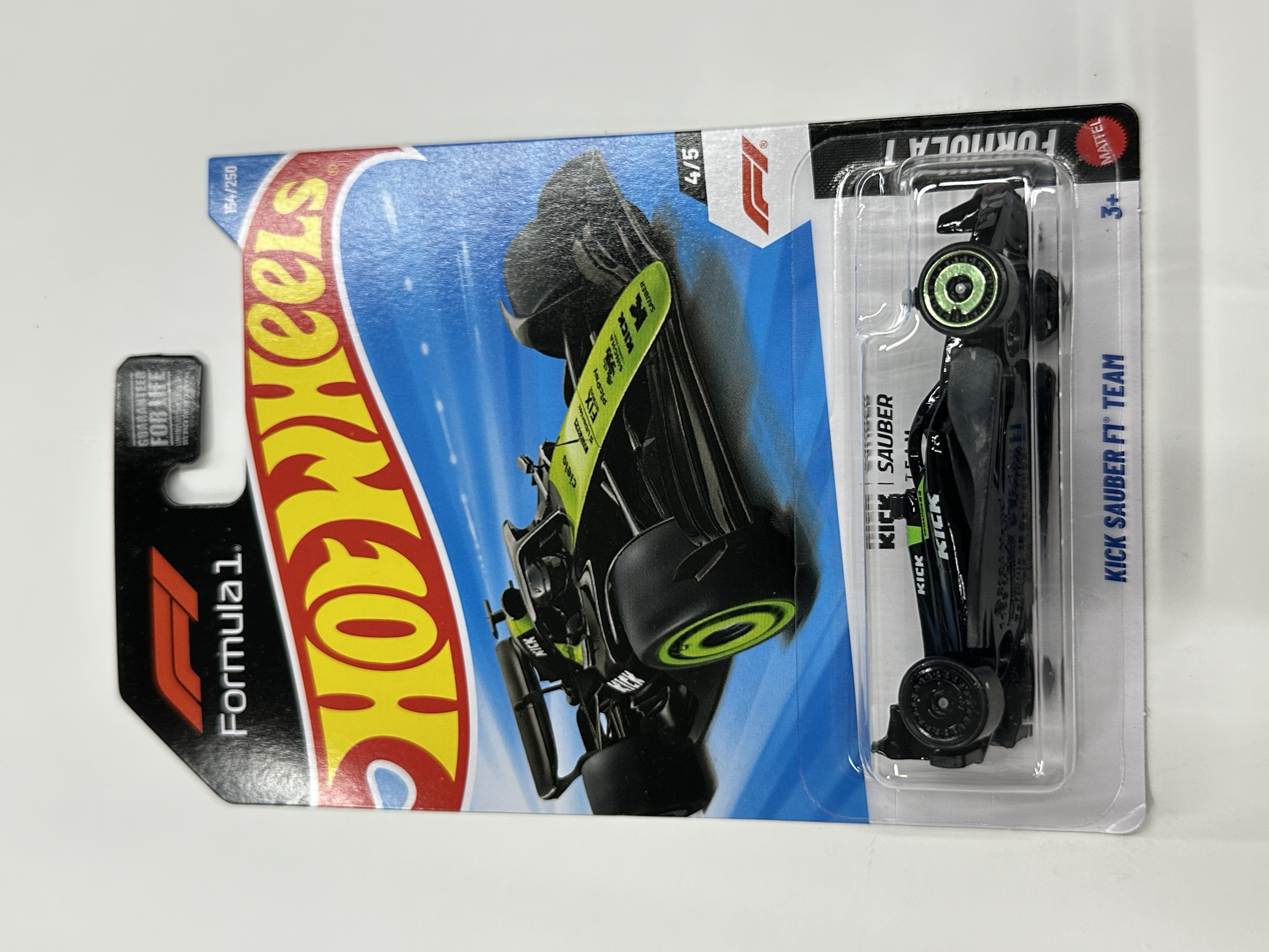 Hot Wheels Sauber Formula One Team Car — Formula 1