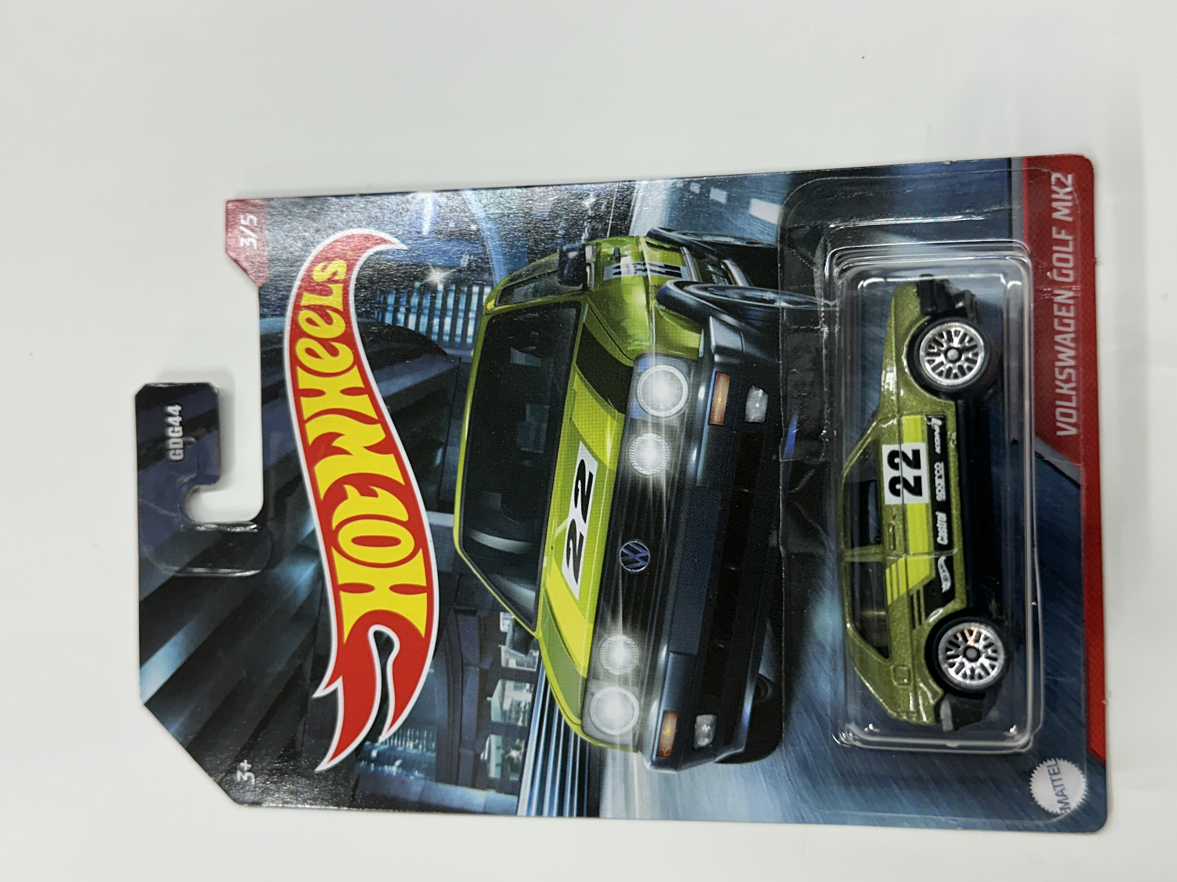 Hot Wheels Premium Volkswagen Golf MK2